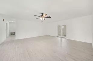 908 Hibiscus Dr, Royal Palm Beach, FL 33411 - Photo 22