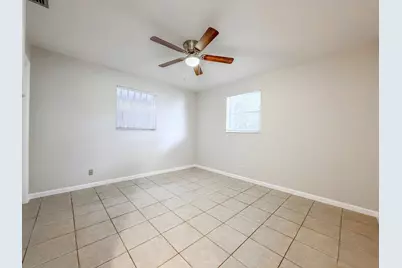 2735 Richard Road #B, West Palm Beach, FL 33403 - Photo 8