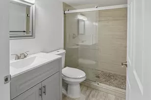 3640 Village Dr, Delray Beach, FL 33445 - Photo 10