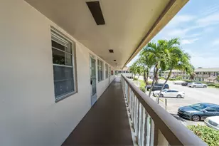 170 Kent J, West Palm Beach, FL 33417 - Photo 6