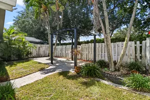 5690 Green Island Dr, Lake Worth, FL 33463 - Photo 22