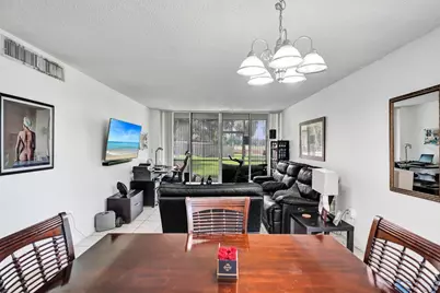 9430 Tangerine Place #104, Davie, FL 33324 - Photo 4