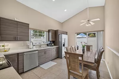 33 Selby Lane, Palm Beach Gardens, FL 33418 - Photo 24