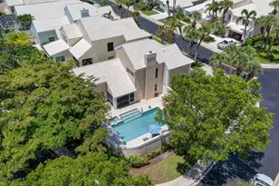 33 Selby Ln, Palm Beach Gardens, FL 33418 - Photo 70