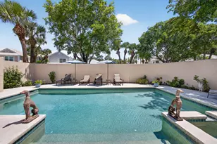 33 Selby Ln, Palm Beach Gardens, FL 33418 - Photo 54