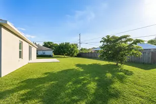 1122 SW Del Rio Blvd, Port Saint Lucie, FL 34953 - Photo 28