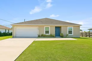 1122 SW Del Rio Blvd, Port Saint Lucie, FL 34953 - Photo 2