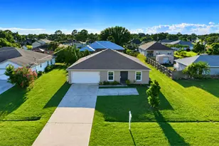 1122 SW Del Rio Blvd, Port Saint Lucie, FL 34953 - Photo 2