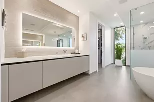 2863 NE 27th St, Fort Lauderdale, FL 33306 - Photo 96
