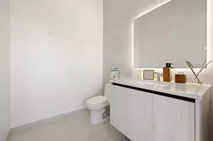 2863 NE 27th St, Fort Lauderdale, FL 33306 - Photo 56