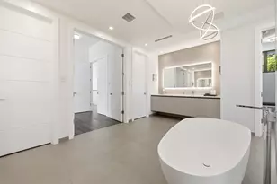2863 NE 27th St, Fort Lauderdale, FL 33306 - Photo 96