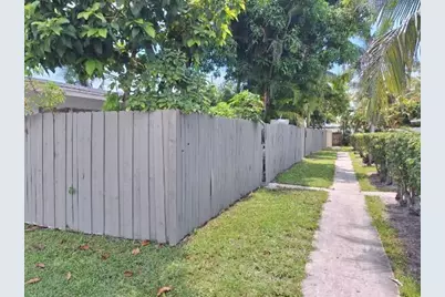 3386 Rudolph Road, Lake Worth Beach, FL 33461 - Photo 2