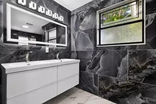 1055 NW 18th Ave, Delray Beach, FL 33445 - Photo 20