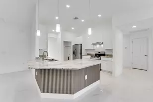 2702 50th St SW, Lehigh Acres, FL 33976 - Photo 8