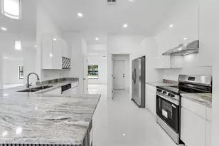 2702 50th St SW, Lehigh Acres, FL 33976 - Photo 6