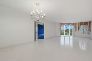 7649 E Granville Dr, Tamarac, FL 33321 - Photo 4