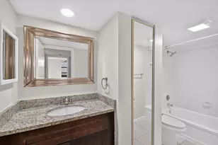 744 Springdale Cir, Palm Springs, FL 33461 - Photo 26