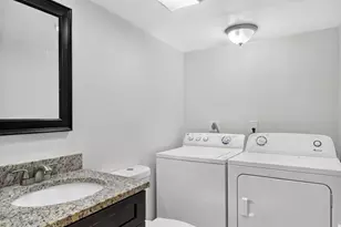 744 Springdale Cir, Palm Springs, FL 33461 - Photo 12