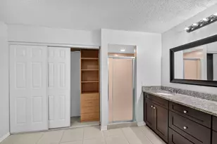 744 Springdale Cir, Palm Springs, FL 33461 - Photo 32