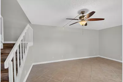 744 Springdale Circle, Palm Springs, FL 33461 - Photo 6