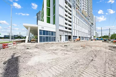 16375 Biscayne Boulevard, North Miami Beach, FL 33160 - Photo 8