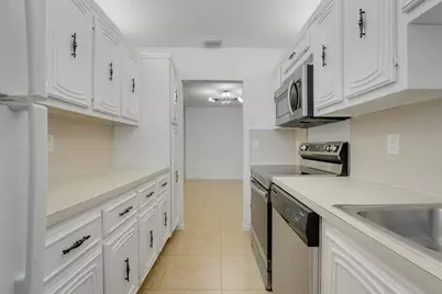 1142 W Circle Ter Terrace W #C, Delray Beach, FL 33445 - Photo 12