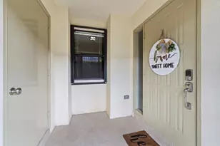 109 Half Moon Cir, Jupiter, FL 33458 - Photo 10