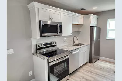 10 Lake Vista Trail #105, Port Saint Lucie, FL 34952 - Photo 6