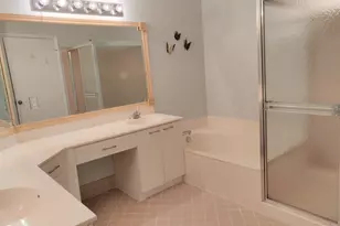 5139 Europa Dr, Boynton Beach, FL 33437 - Photo 4