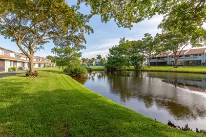 1599 Woodbridge Lakes Circle, West Palm Beach, FL 33406 - Photo 30