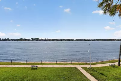 180 Yacht Club Way #304, Hypoluxo, FL 33462 - Photo 10