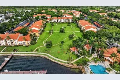 180 Yacht Club Way #304, Hypoluxo, FL 33462 - Photo 32