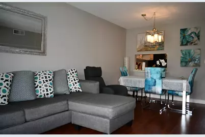 2721 N Garden Dr Drive N #202, Lake Worth, FL 33461 - Photo 2