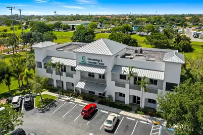 260 SW Natura Avenue #B, Deerfield Beach, FL 33441 - Photo 1