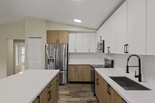 8915 NW 26th Ct, Coral Springs, FL 33065 - Photo 8