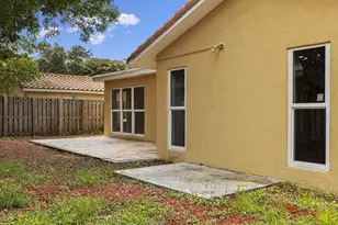 8915 NW 26th Ct, Coral Springs, FL 33065 - Photo 18