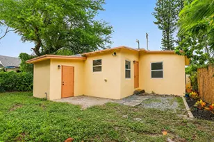 3207 Pinewood Ave, West Palm Beach, FL 33407 - Photo 8