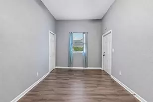 3207 Pinewood Ave, West Palm Beach, FL 33407 - Photo 2