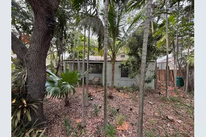 42 SW 6th Street, Dania Beach, FL 33004 - Photo 2
