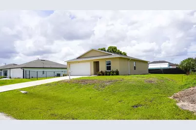 26 NE 12th Terrace, Cape Coral, FL 33909 - Photo 2
