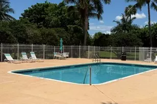 692 W Palm Aire Dr, Pompano Beach, FL 33069 - Photo 46