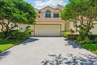 692 W Palm Aire Drive, Pompano Beach, FL 33069 - Photo 2