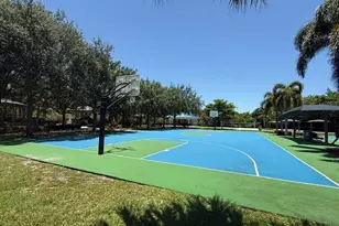 692 W Palm Aire Dr, Pompano Beach, FL 33069 - Photo 54