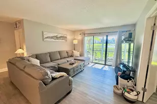 1104 Green Pine Blvd, West Palm Beach, FL 33409 - Photo 4