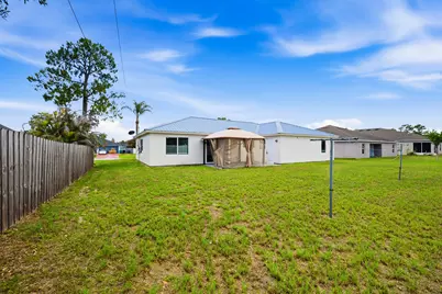 1051 SW Dubois Avenue, Port Saint Lucie, FL 34953 - Photo 18