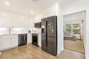 844 Avon Rd, West Palm Beach, FL 33401 - Photo 10