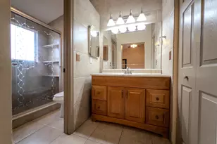 2011 E Discovery Cir E, Deerfield Beach, FL 33442 - Photo 26