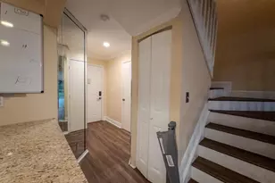 2011 E Discovery Cir E, Deerfield Beach, FL 33442 - Photo 22