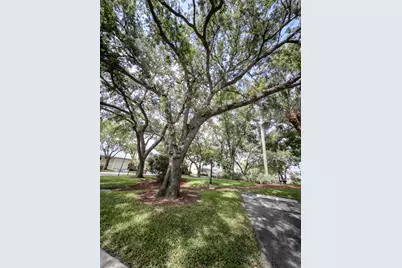 2011 E Discovery Cir E, Deerfield Beach, FL 33442 - Photo 36