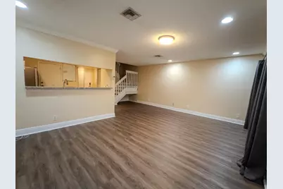 2011 E Discovery Cir E, Deerfield Beach, FL 33442 - Photo 16